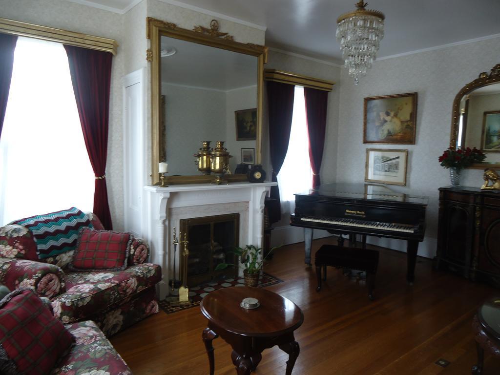 Governor'S Mansion Inn ميراميتشي المظهر الخارجي الصورة