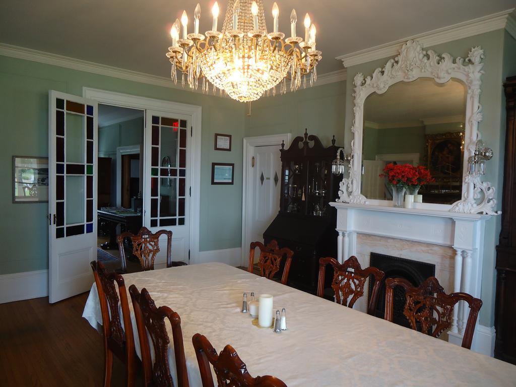 Governor'S Mansion Inn ميراميتشي المظهر الخارجي الصورة